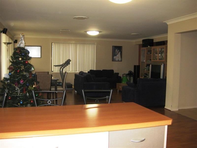 27 Hollows Place, Bonnyrigg NSW 2177