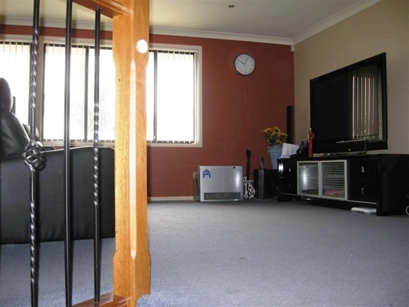 27 Hollows Place, Bonnyrigg NSW 2177