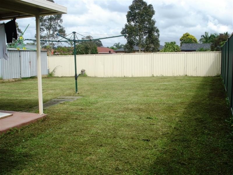 4 Melville Close, Hinchinbrook NSW 2168