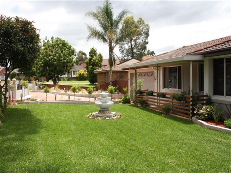 4 Gove Avenue, Green Valley NSW 2168