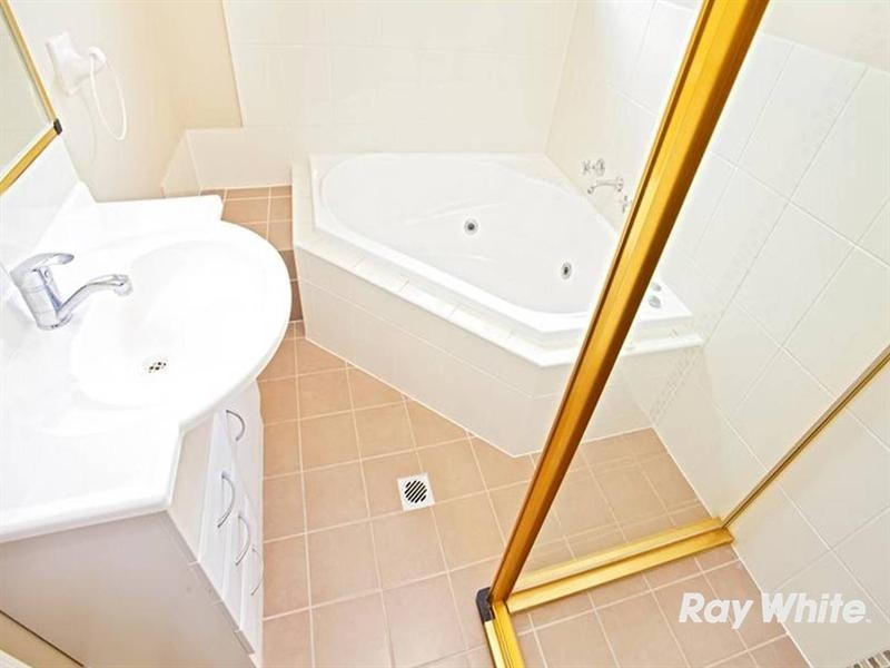 18b Kaluga Street, Busby NSW 2168