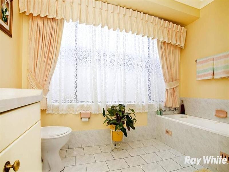 56 Flinders Crescent, Hinchinbrook NSW 2168