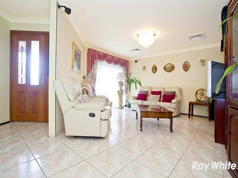 56 Flinders Crescent, Hinchinbrook NSW 2168