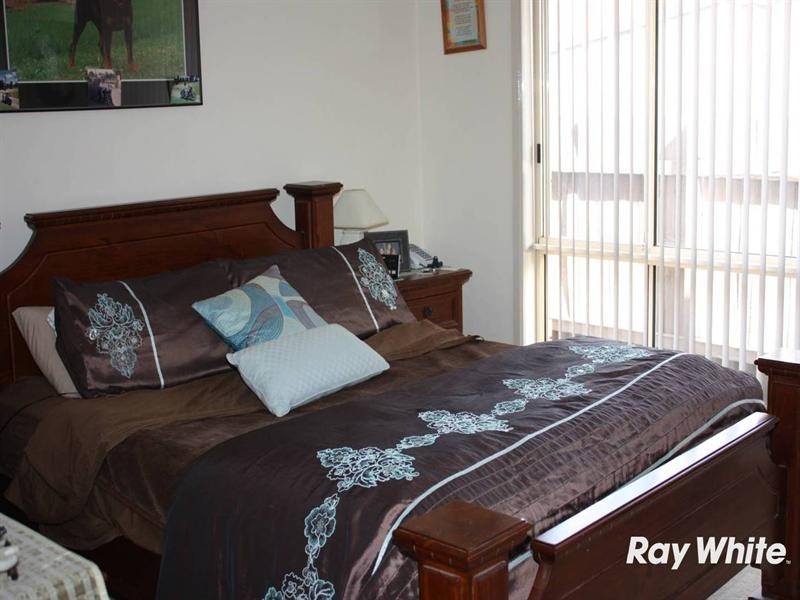 4 Pipet Place, Hinchinbrook NSW 2168