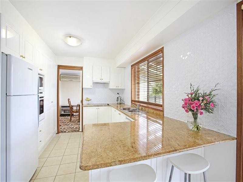 Abbotsbury NSW 2176