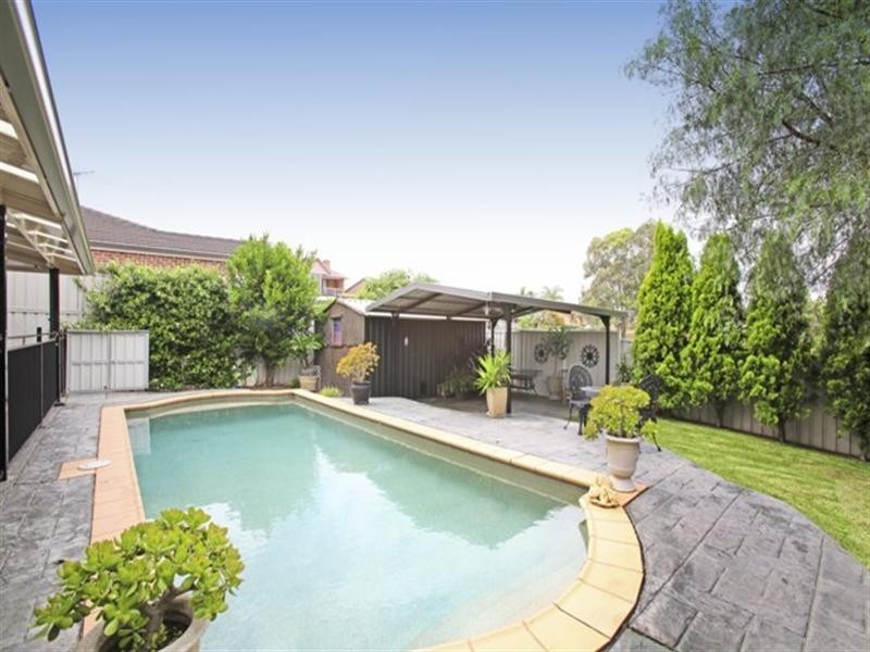 Abbotsbury NSW 2176