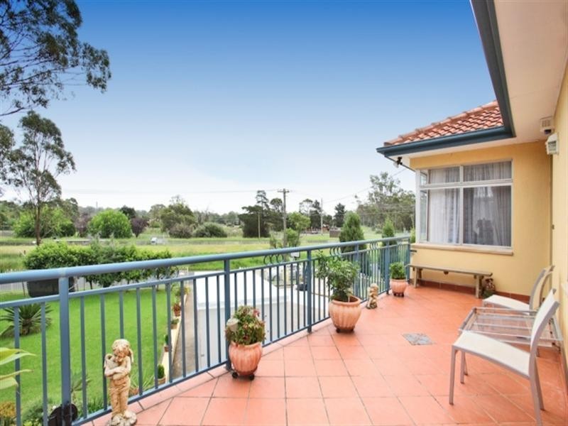 West Hoxton NSW 2171