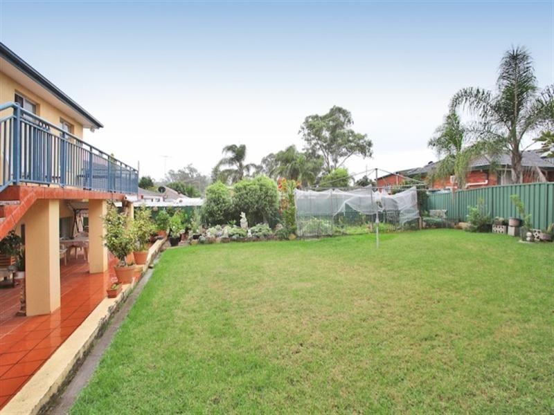 West Hoxton NSW 2171