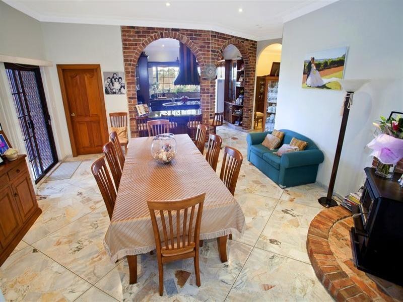 Edensor Park NSW 2176