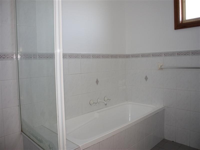 Hoxton Park NSW 2171