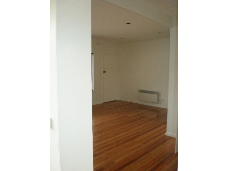 65 Kirkwood Avenue, Seaford VIC 3198