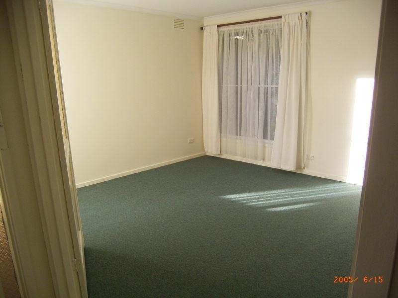 2/14 St. John’s Avenue, Frankston VIC 3199