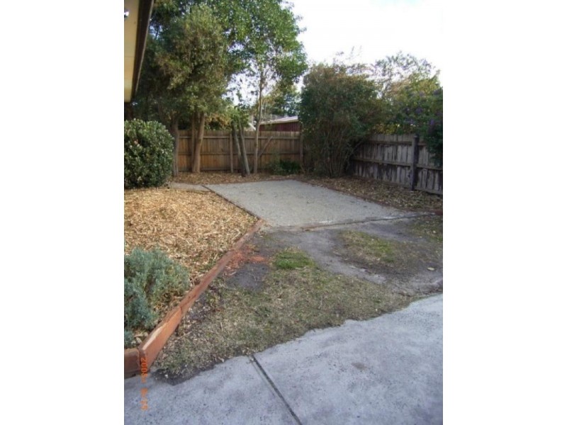 2/14 St. John’s Avenue, Frankston VIC 3199