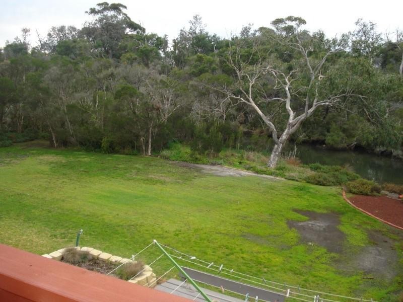 4/213-214 Nepean Highway, Seaford VIC 3198