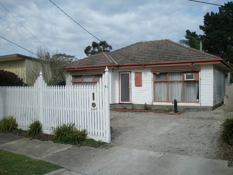 27 Bayside Grove, Seaford VIC 3198