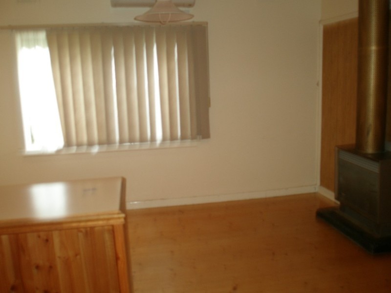 27 Bayside Grove, Seaford VIC 3198