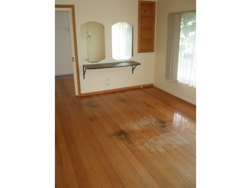 27 Bayside Grove, Seaford VIC 3198