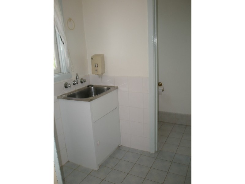 27 Bayside Grove, Seaford VIC 3198