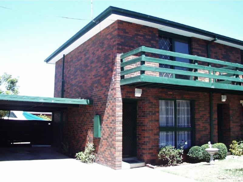 2/14 Carder Avenue, Seaford VIC 3198