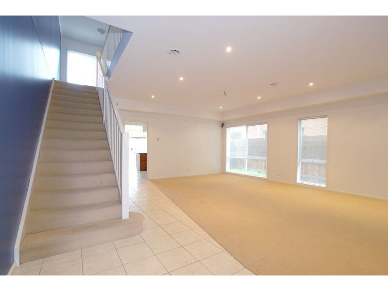 17 Starboard Lane, Patterson Lakes VIC 3197