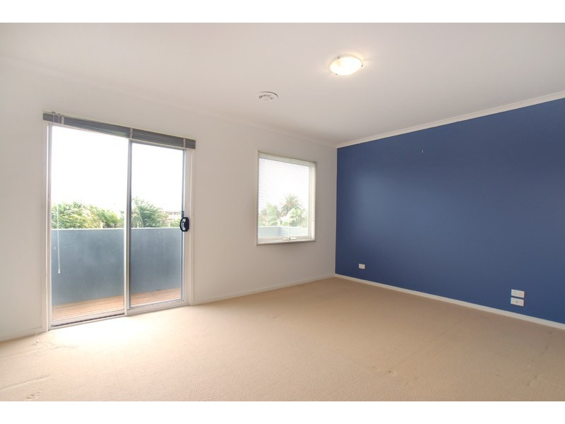17 Starboard Lane, Patterson Lakes VIC 3197