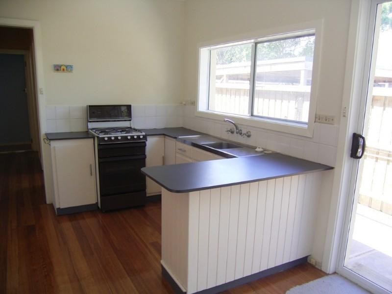 1/38 Lochiel Avenue, Edithvale VIC 3196