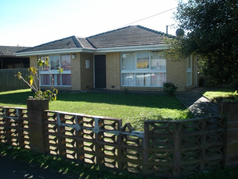 37 Belvedere Road, Seaford VIC 3198