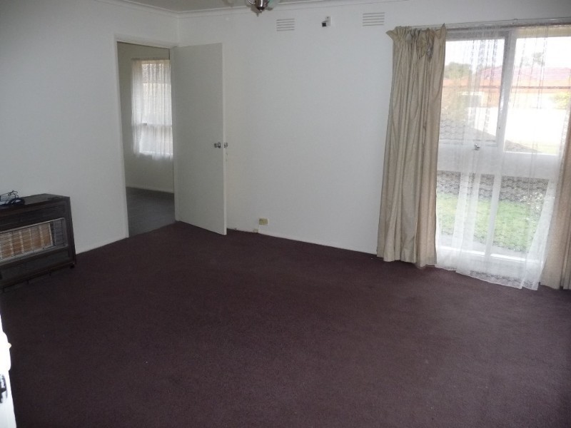 37 Belvedere Road, Seaford VIC 3198