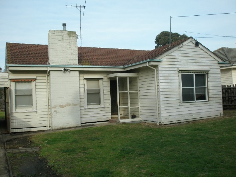 1 Heath Avenue, Frankston VIC 3199