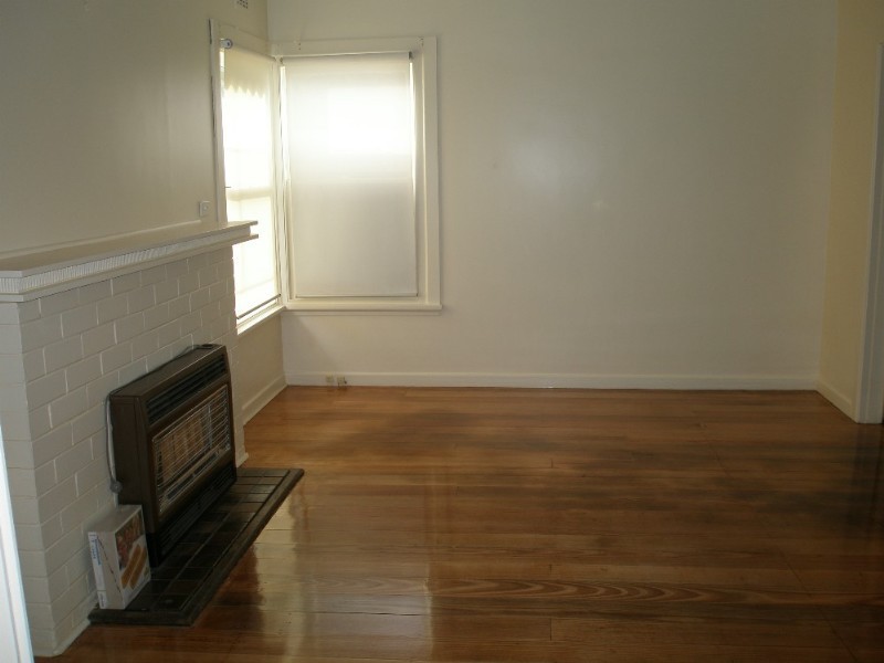 1 Heath Avenue, Frankston VIC 3199