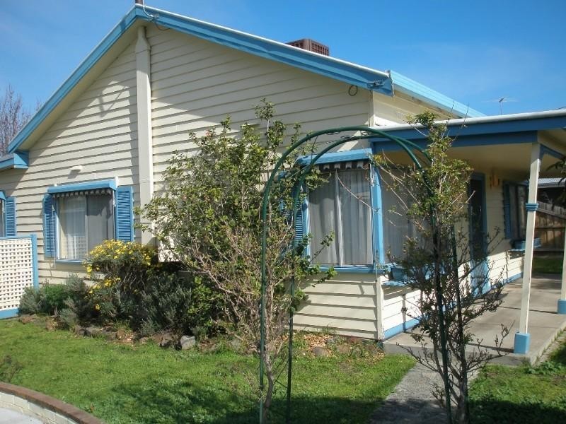 30 Swan Walk, Chelsea VIC 3196