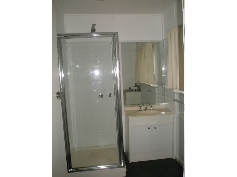 2/86 Rosslyn Avenue, Seaford VIC 3198