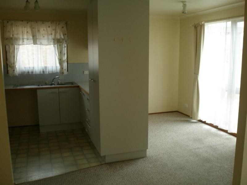 1/2 Linton Close, Chelsea Heights VIC 3196