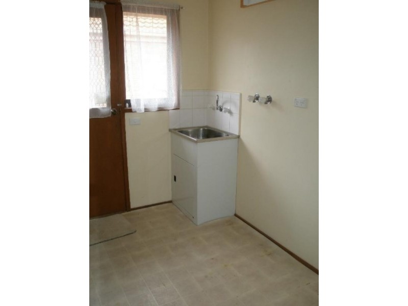 1/2 Linton Close, Chelsea Heights VIC 3196