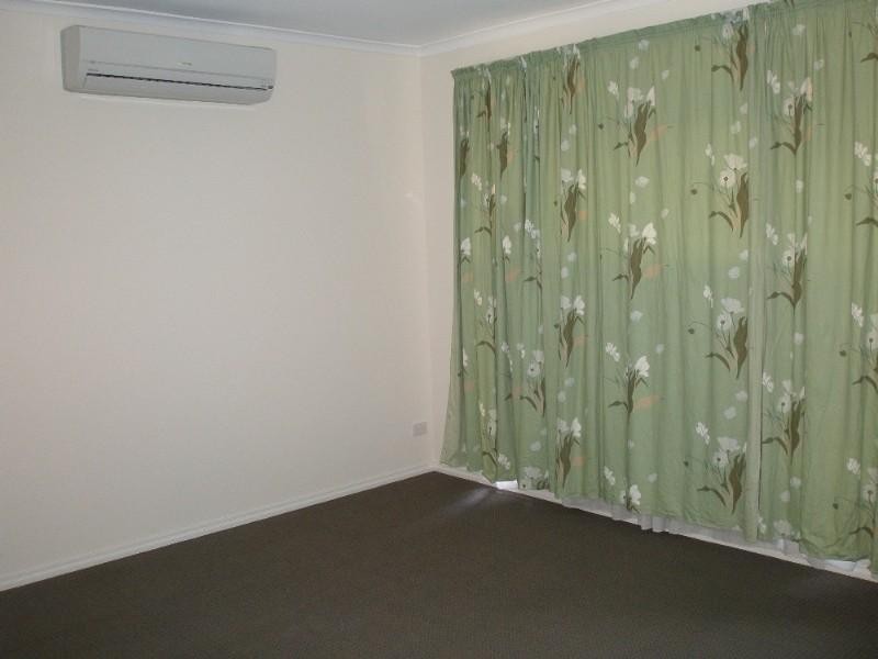 1/77 Rosslyn Avenue, Seaford VIC 3198