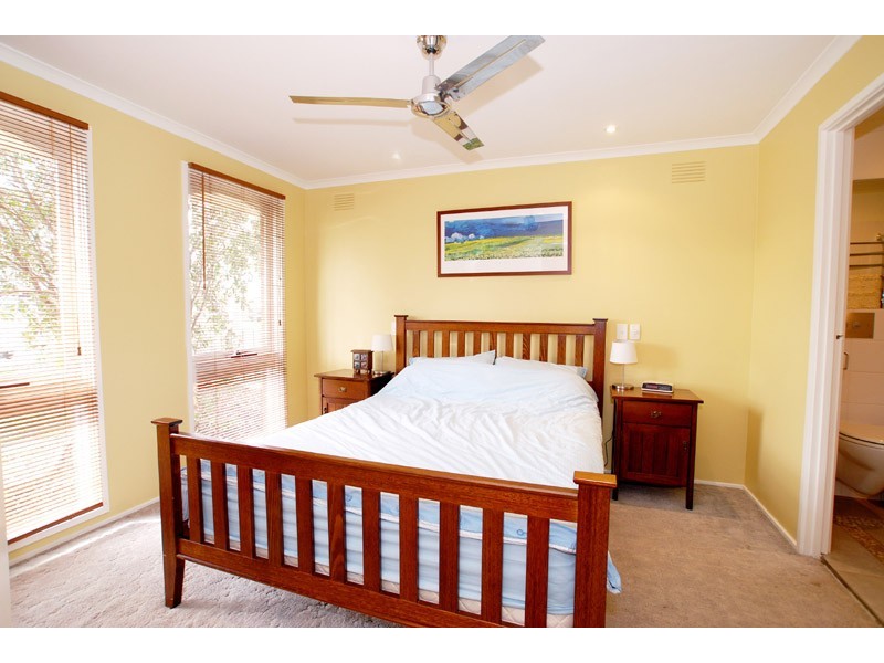 93 Ella Grove, Edithvale VIC 3196