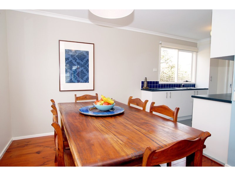 2/18 Lawrence Avenue, Aspendale VIC 3195