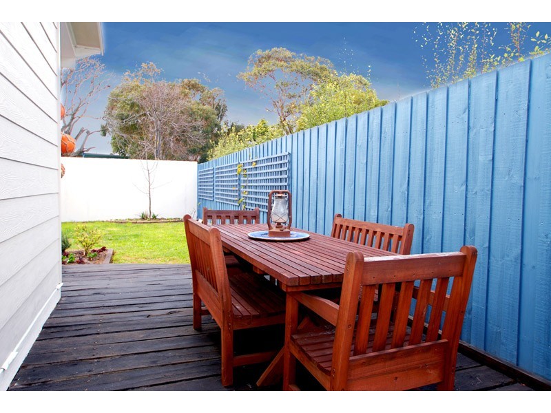 2/18 Lawrence Avenue, Aspendale VIC 3195