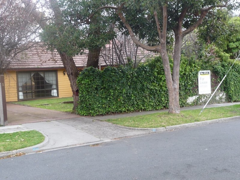 1 Warringa Road, Frankston South VIC 3199