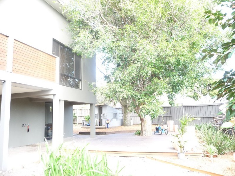 4 Melville Avenue, Frankston VIC 3199