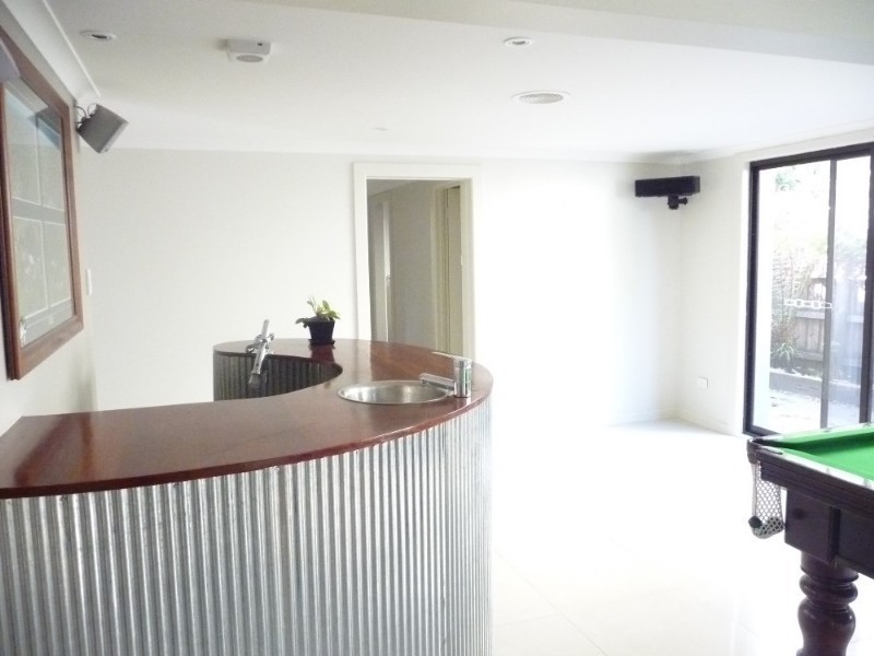 4 Melville Avenue, Frankston VIC 3199