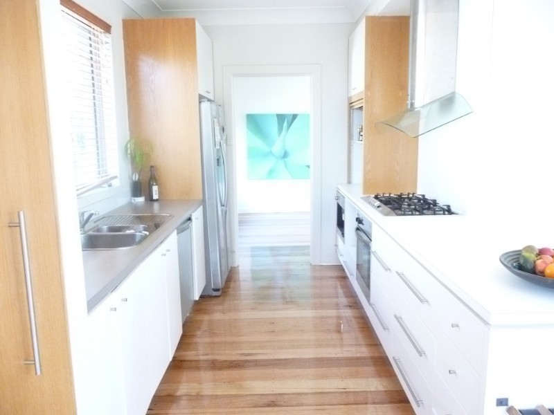 4 Melville Avenue, Frankston VIC 3199