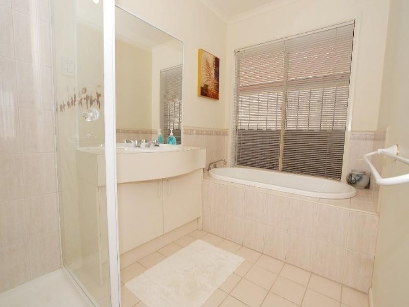 9 Tasman Court, Patterson Lakes VIC 3197