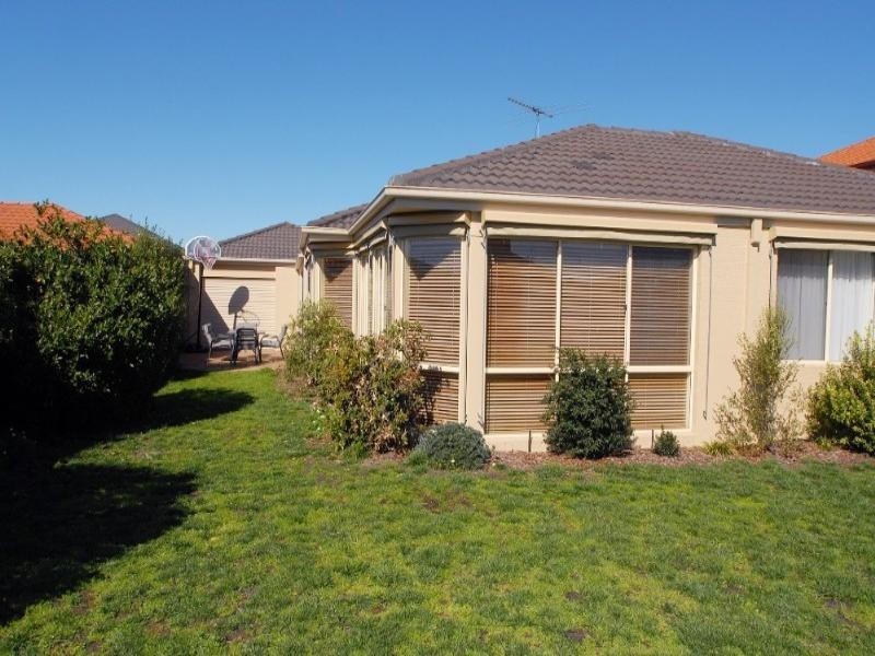9 Tasman Court, Patterson Lakes VIC 3197