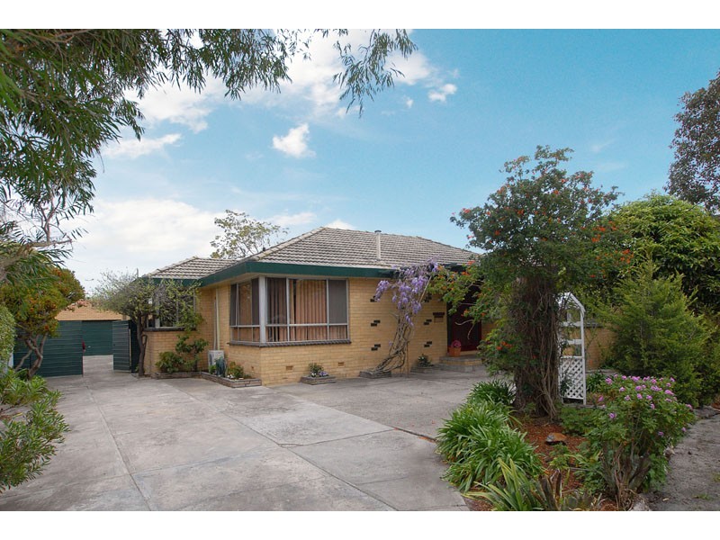 22 Woodbine Grove, Chelsea VIC 3196