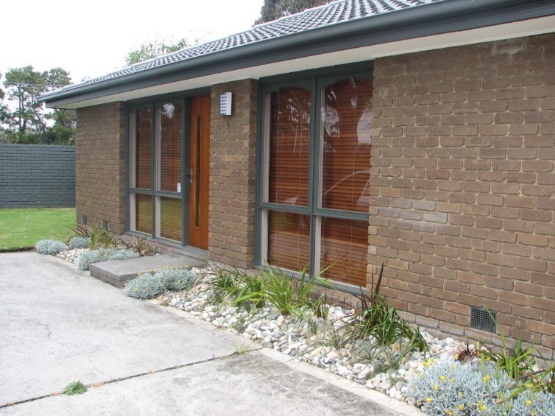 1/4 Buna Avenue, Seaford VIC 3198