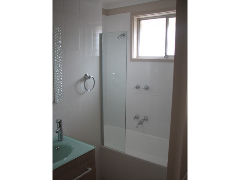 1/4 Buna Avenue, Seaford VIC 3198