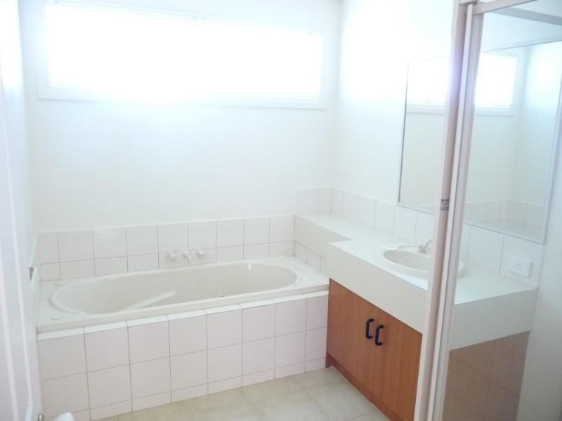 24 Jackie Court, Aspendale Gardens VIC 3195