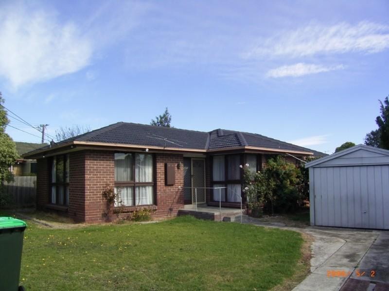 9 Barry Street, Seaford VIC 3198
