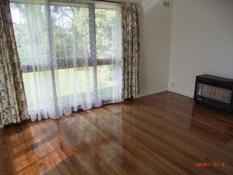 9 Barry Street, Seaford VIC 3198